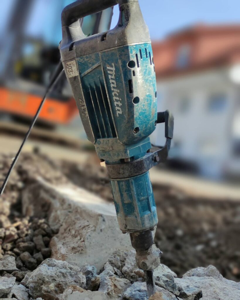 243275852_550893236171647_255664691587907986_n
